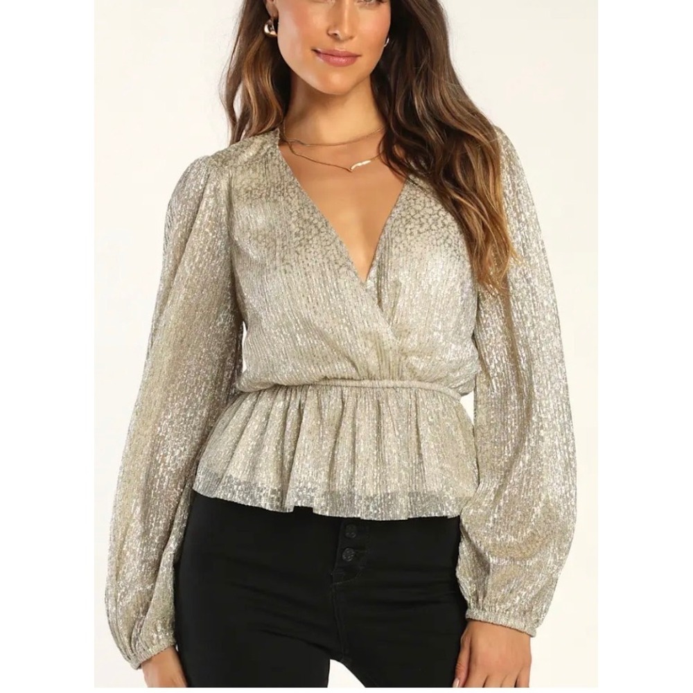 Lulus Gold Metallic Pleated Peplum Top Long Sleeve VNeck Blouse XS Holiday Party